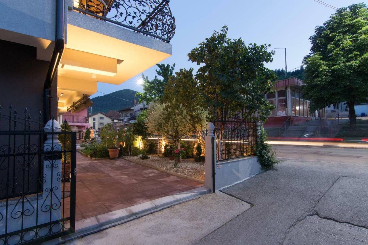 Apartments Vranas Visoko Buitenkant foto